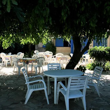 Le Ginestel Hotel *